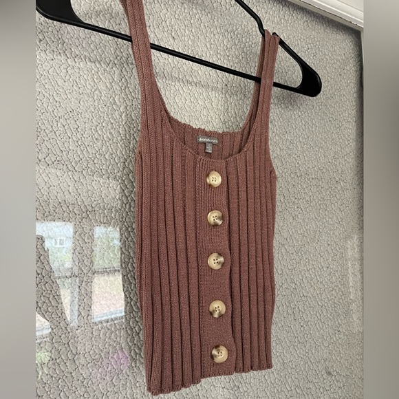 CHARLOTTE RUSSE Tank Top - Picture 2 of 4